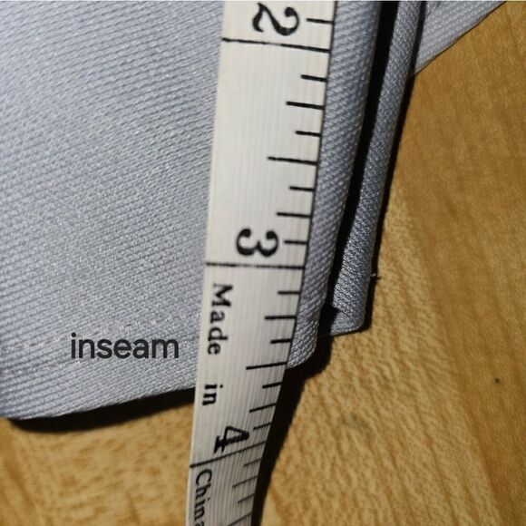 Under Armour Women's Shorts (SHO22) - Picture 9 of 9